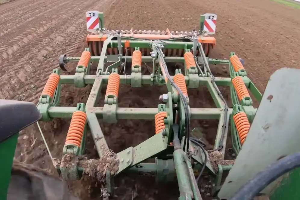 Kultywator podorywkowy MANDAM